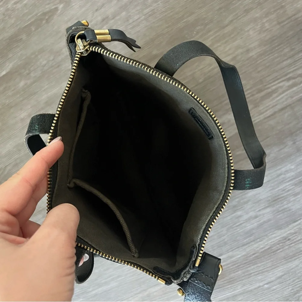 Madewell The Transport Crossbody Leather Bag in Black One Size - Picture 7 of 13